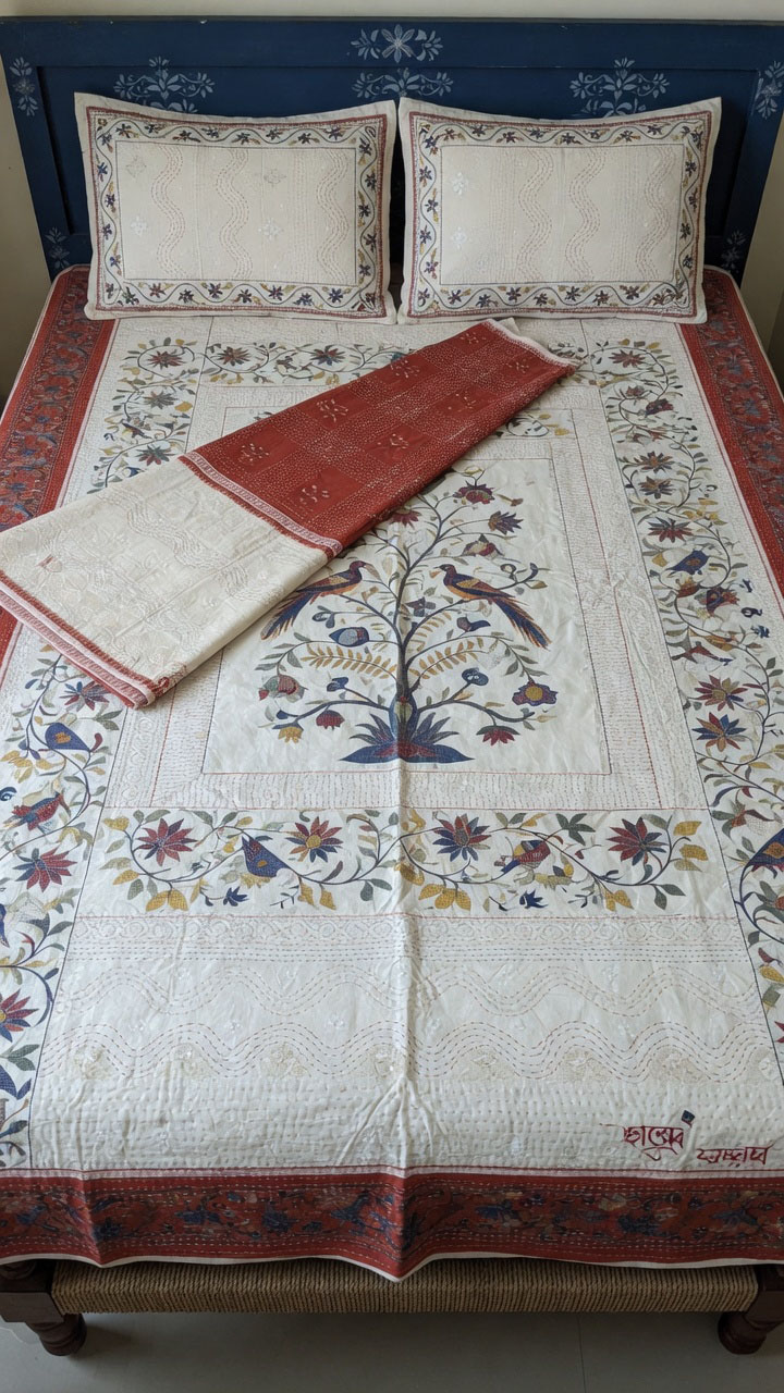 TaatiStudio Bird & Blossom Garden Bed Cover