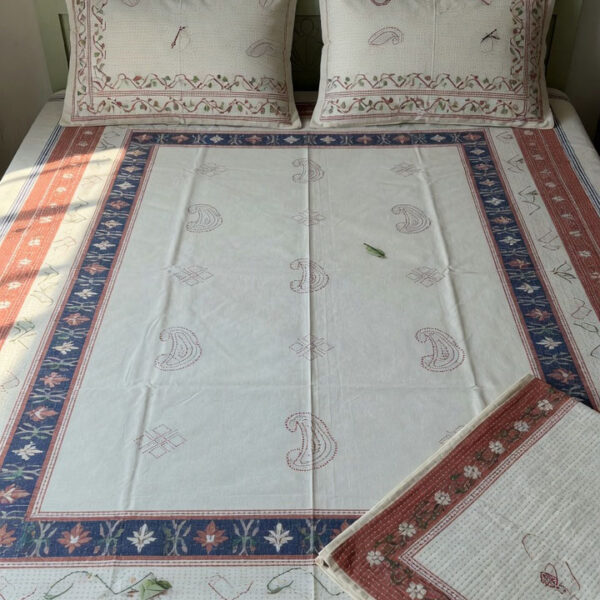 TaatiStudio Timeless Buti Paisley Bed Cover